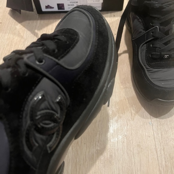 Chanel - Picture 2 of 5